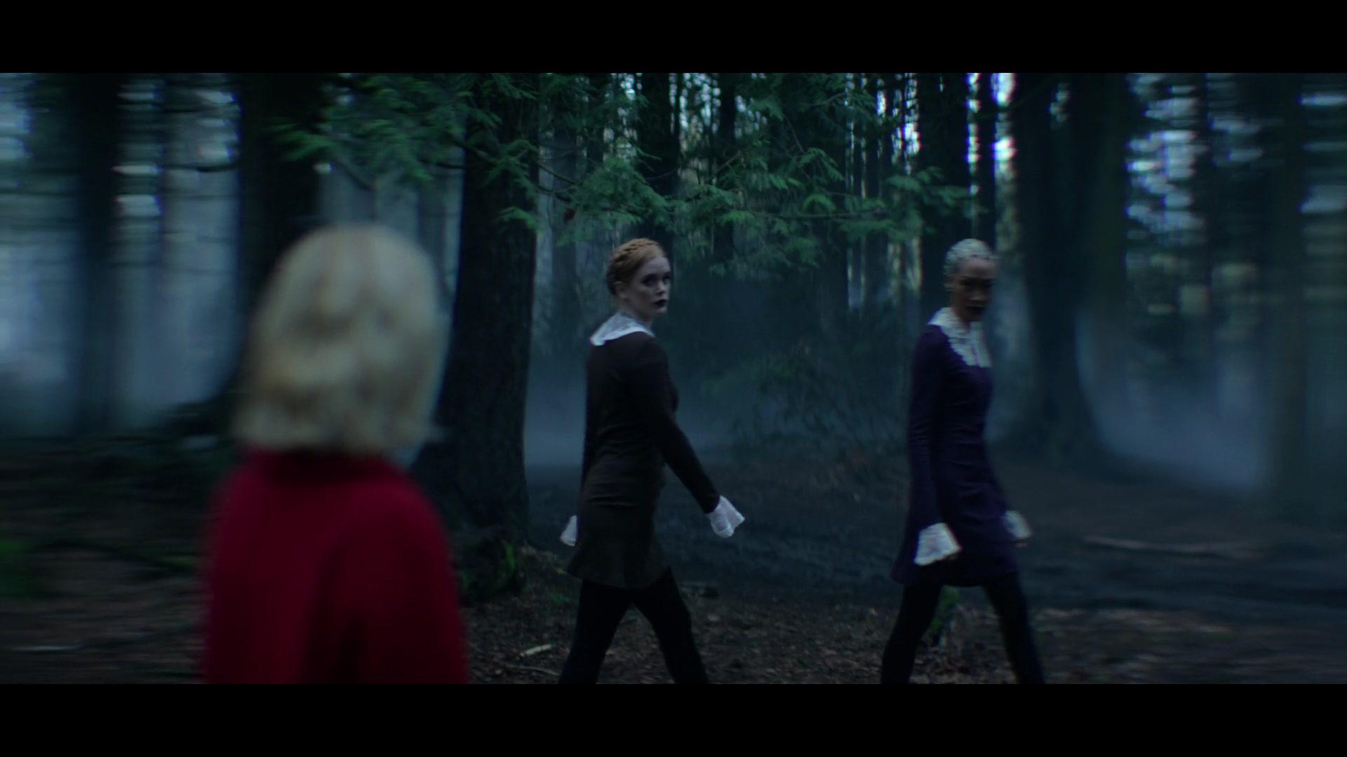 Chilling_Adventures_of_Sabrina_S01E01_1080p__2474.jpg