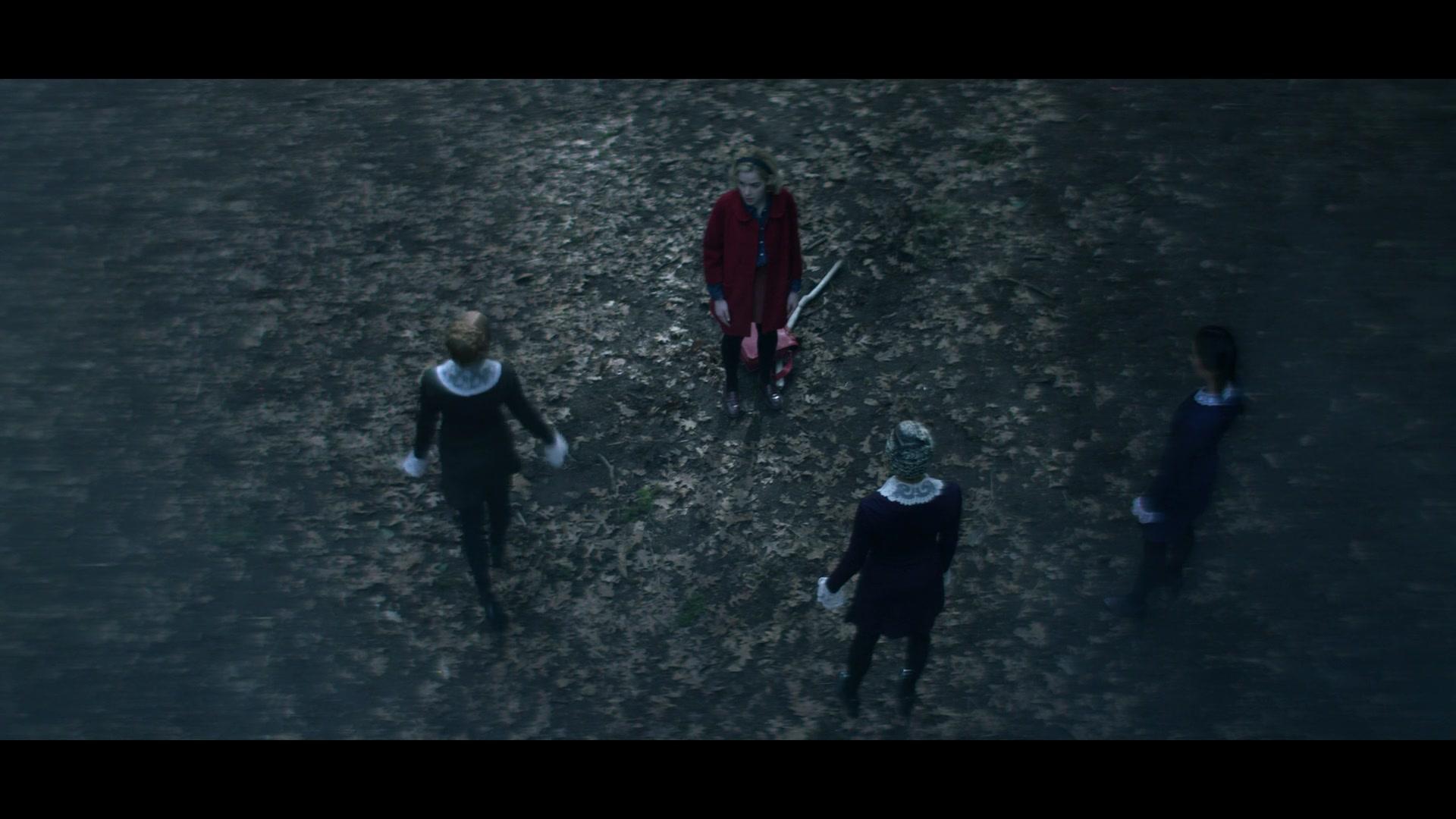 Chilling_Adventures_of_Sabrina_S01E01_1080p__2513.jpg