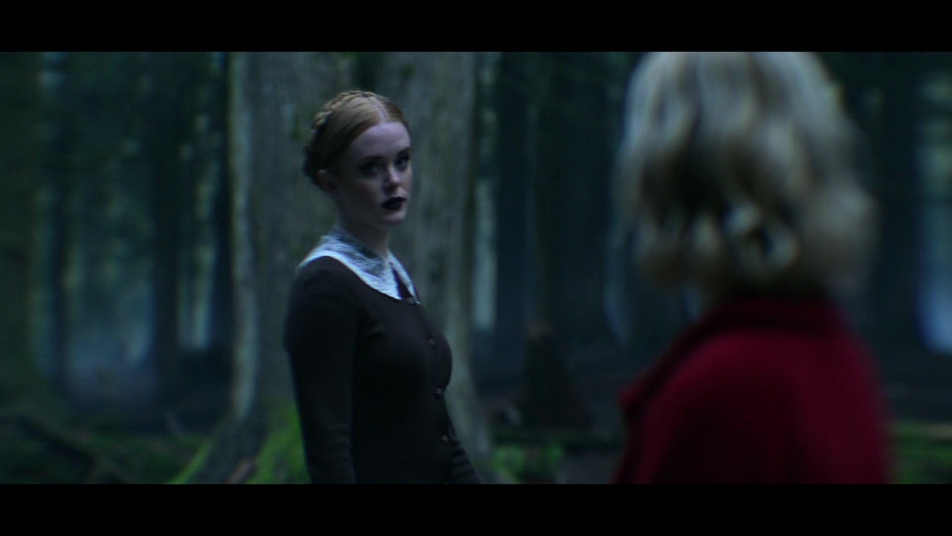 Chilling_Adventures_of_Sabrina_S01E01_1080p__2516.jpg