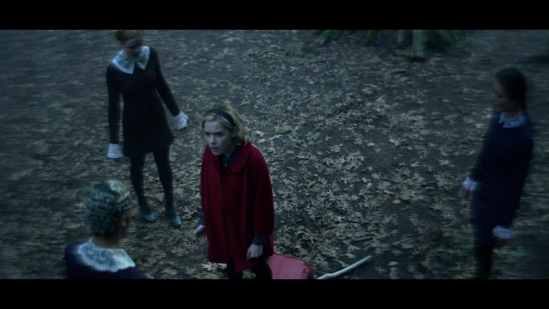 Chilling_Adventures_of_Sabrina_S01E01_1080p__2587.jpg