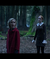 Chilling_Adventures_of_Sabrina_S01E01_1080p__2528.jpg