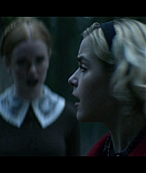 Chilling_Adventures_of_Sabrina_S01E01_1080p__2600.jpg