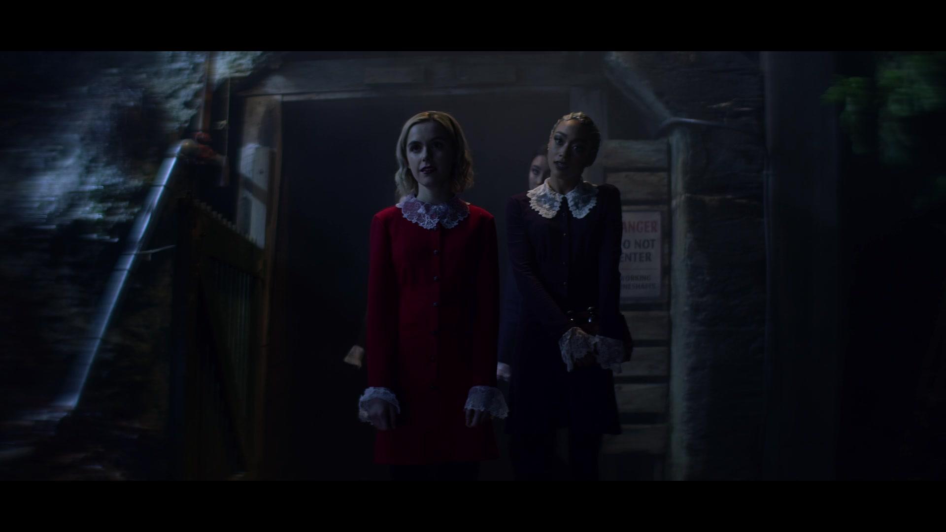 Chilling_Adventures_of_Sabrina_S01E02_1080p__2859.jpg