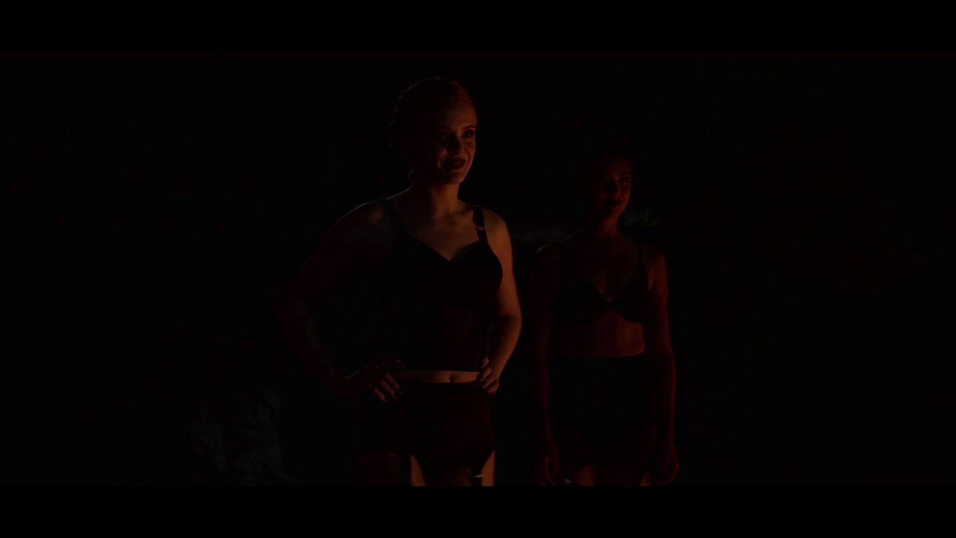 Chilling_Adventures_of_Sabrina_S01E02_1080p__3192.jpg