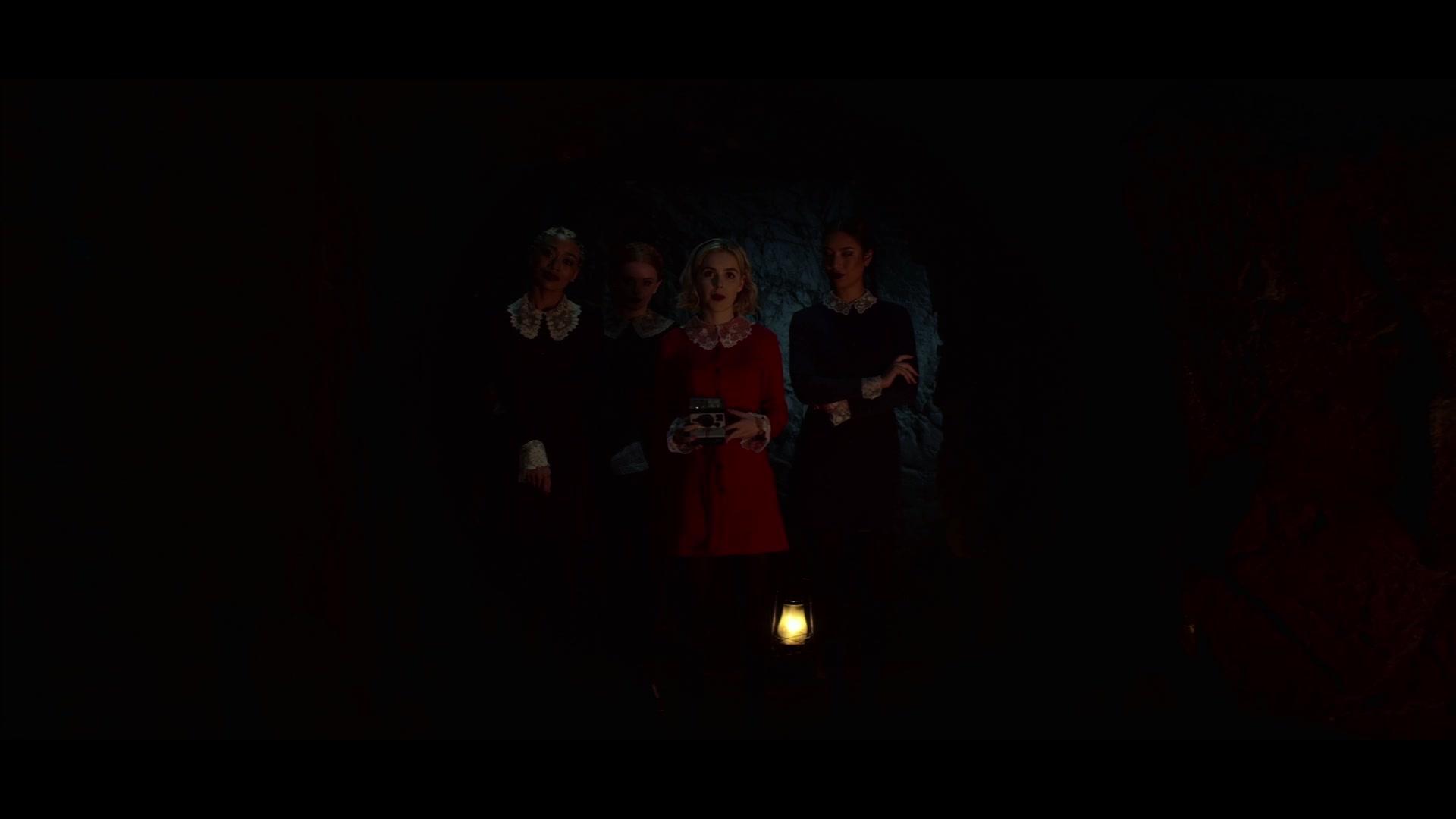 Chilling_Adventures_of_Sabrina_S01E02_1080p__3299.jpg