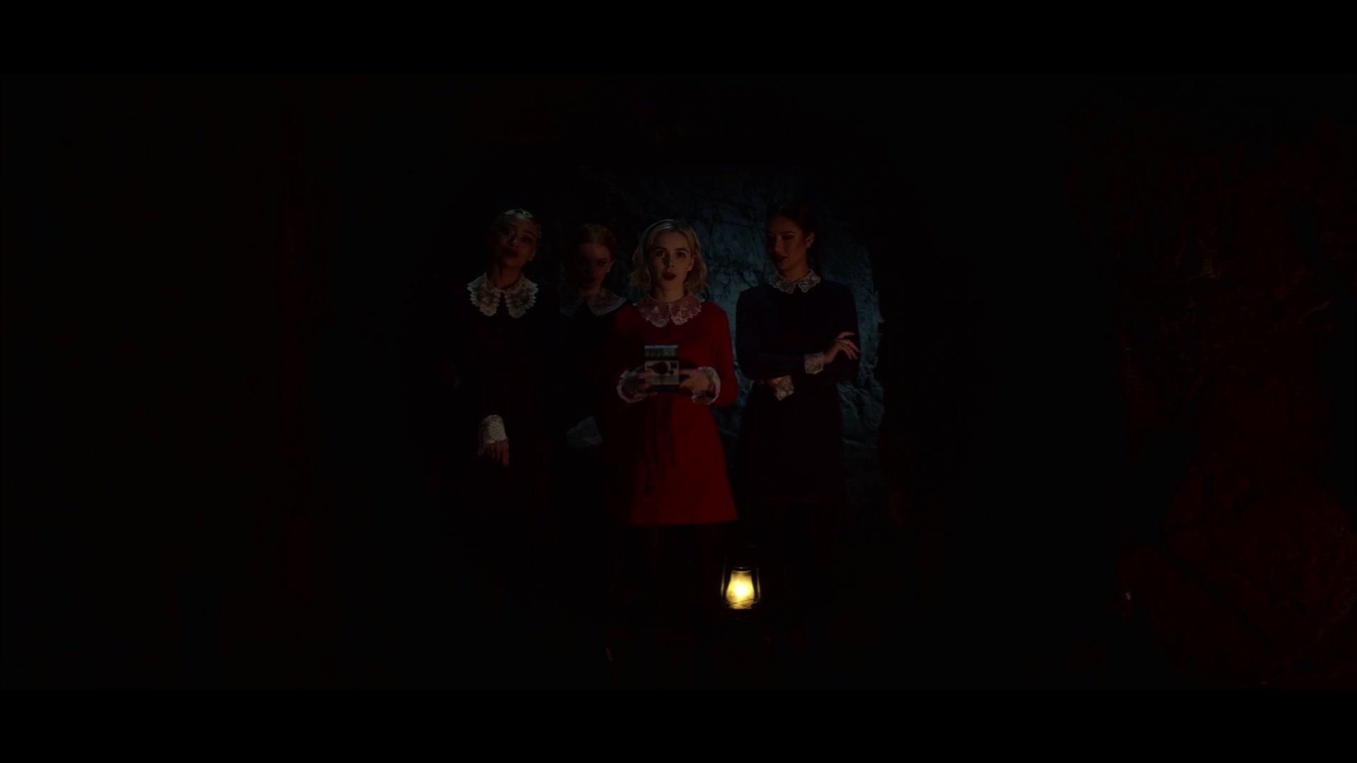 Chilling_Adventures_of_Sabrina_S01E02_1080p__3301.jpg