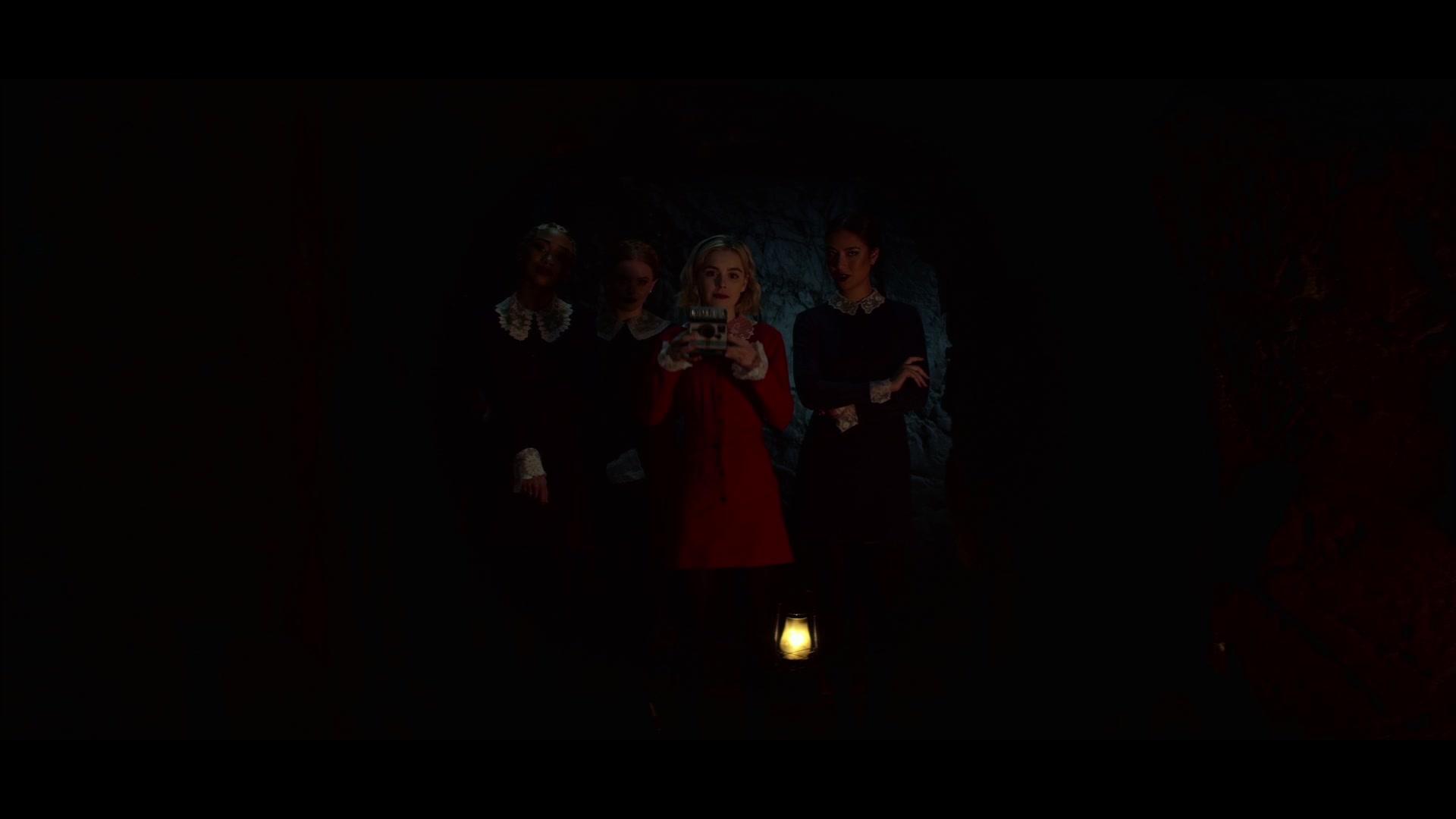 Chilling_Adventures_of_Sabrina_S01E02_1080p__3302.jpg