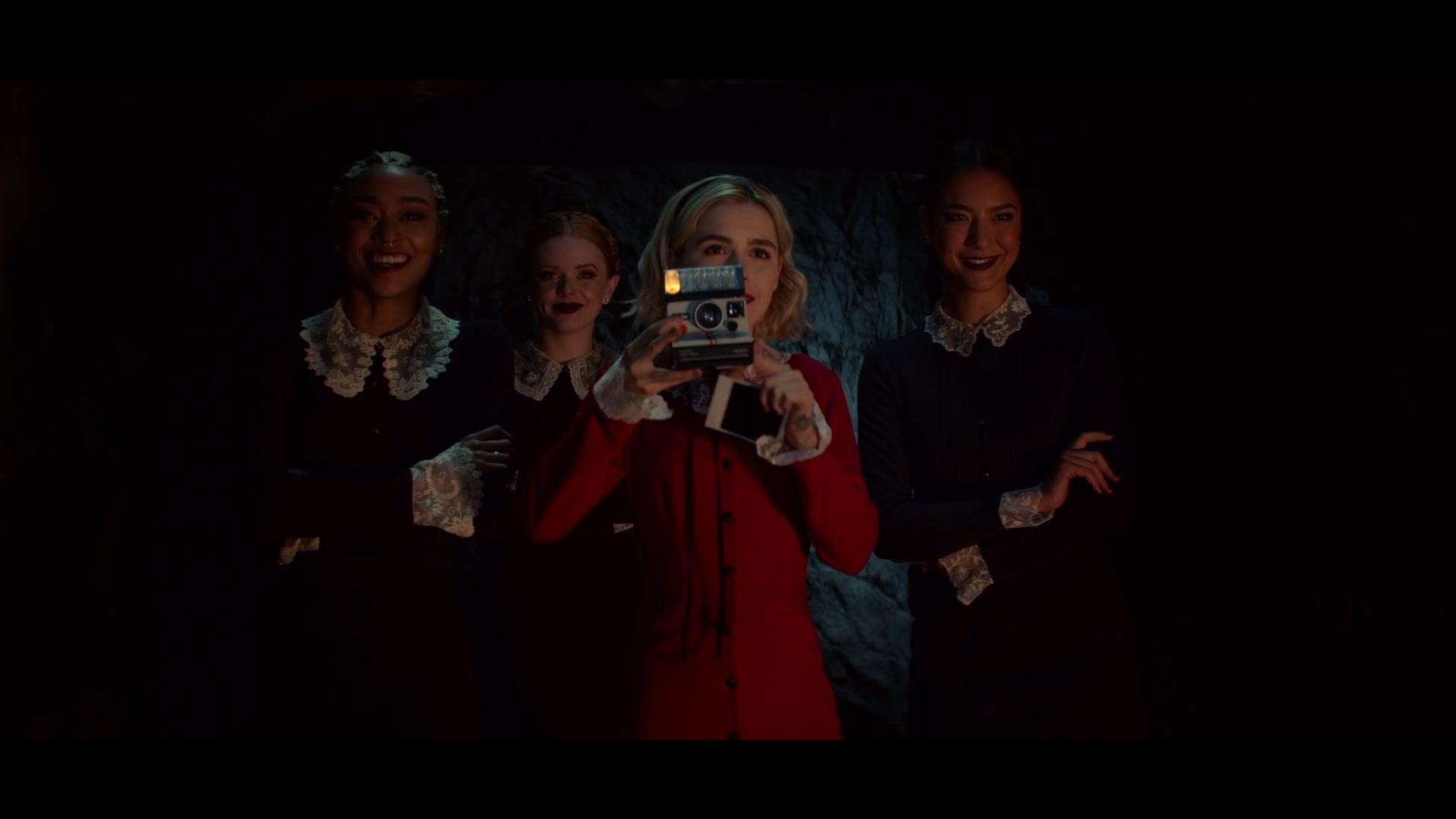 Chilling_Adventures_of_Sabrina_S01E02_1080p__3316.jpg
