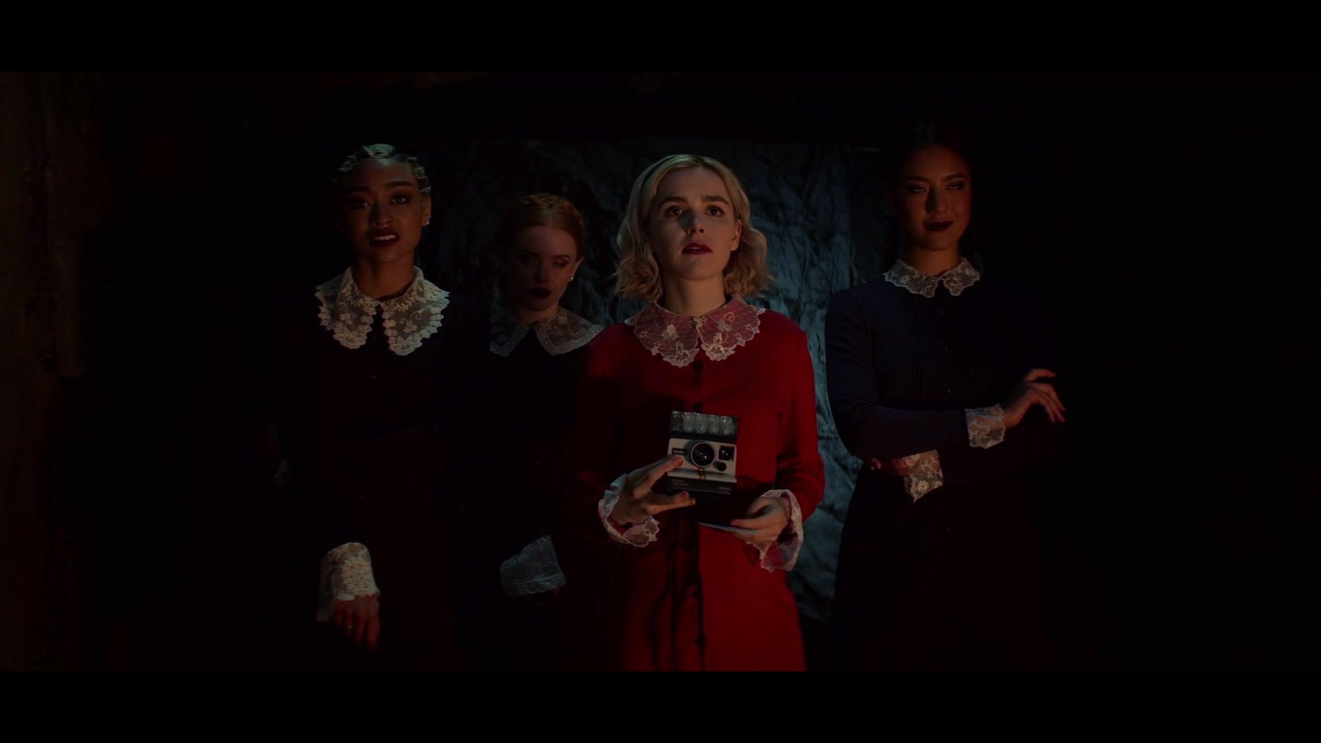 Chilling_Adventures_of_Sabrina_S01E02_1080p__3329.jpg