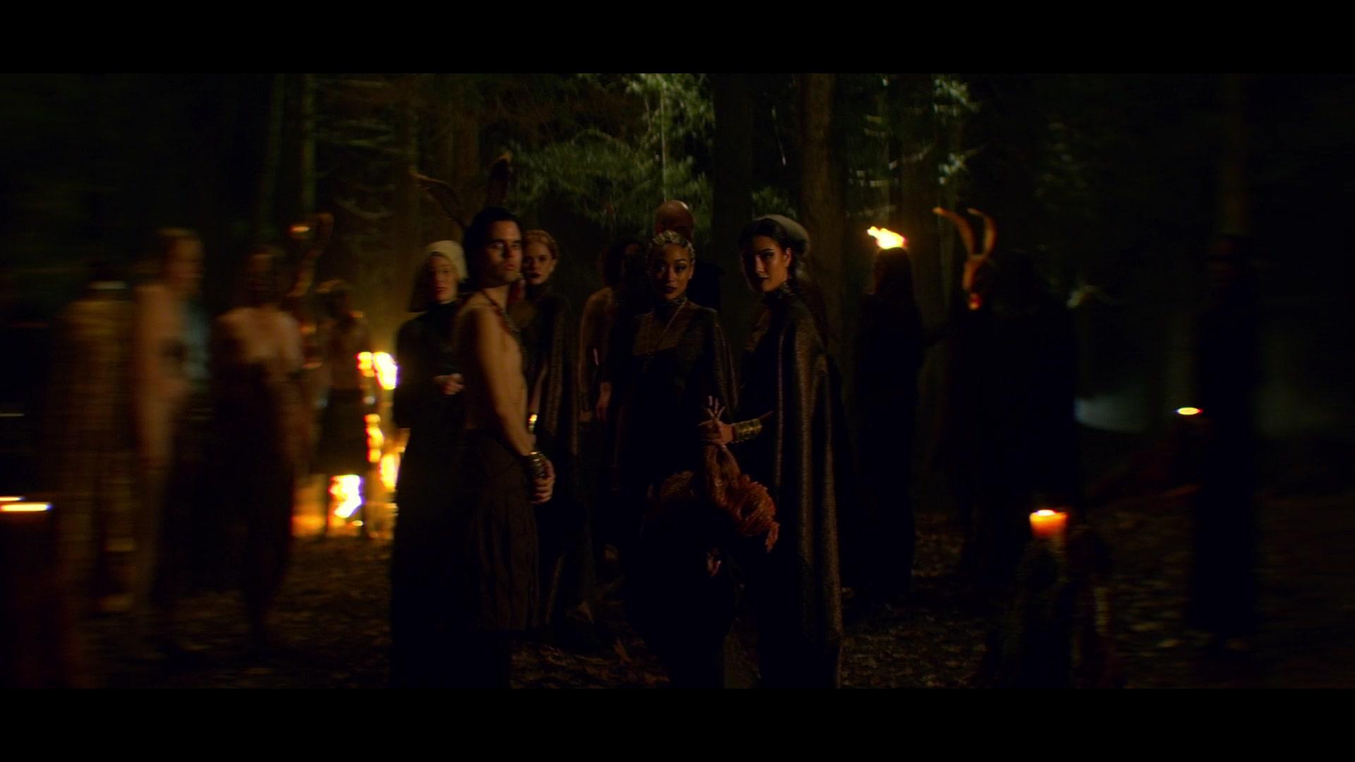 Chilling_Adventures_of_Sabrina_S01E02_1080p__6002.jpg
