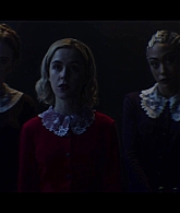 Chilling_Adventures_of_Sabrina_S01E02_1080p__2812.jpg