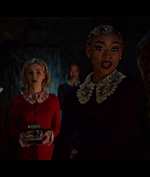 Chilling_Adventures_of_Sabrina_S01E02_1080p__3398.jpg