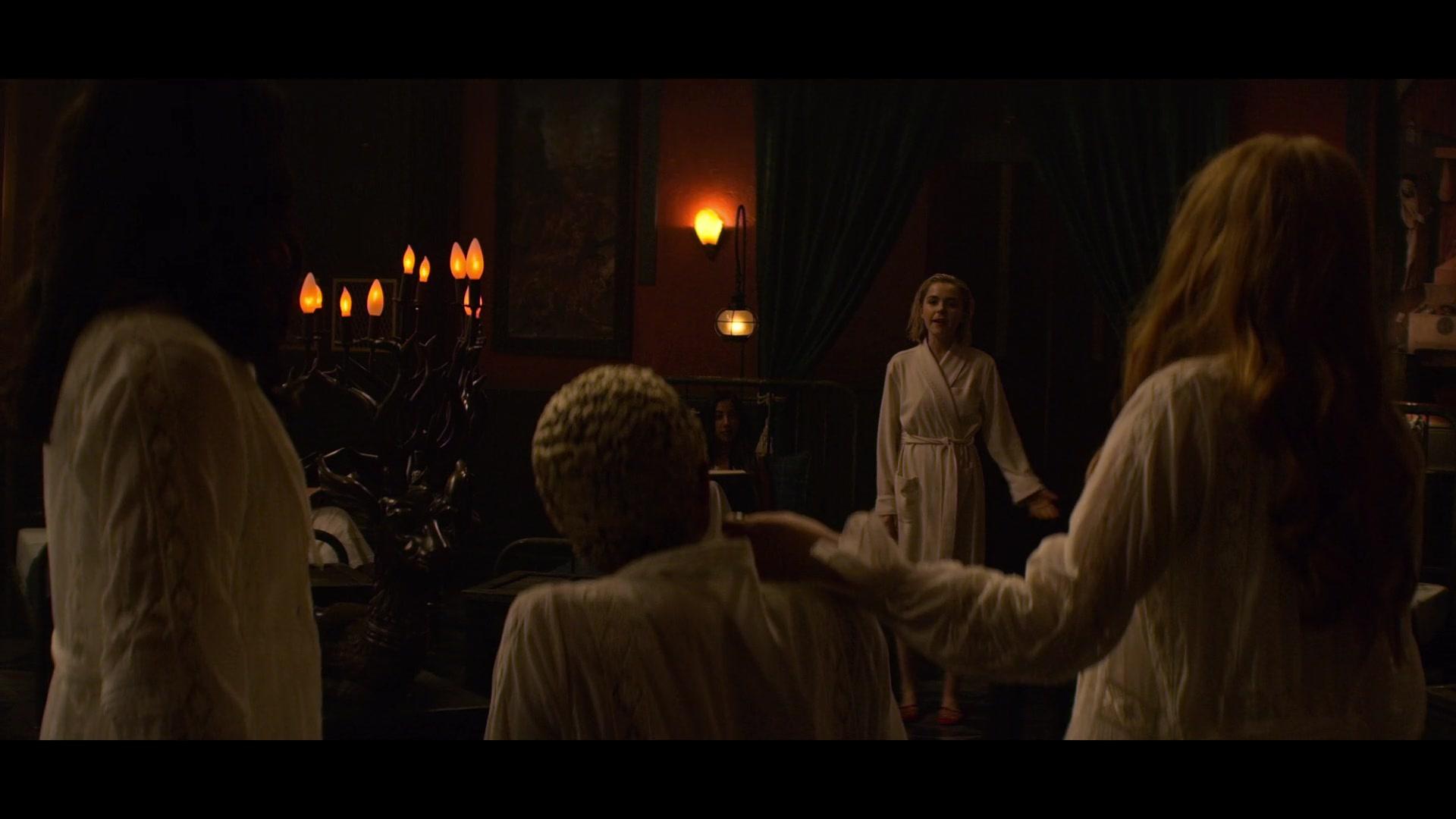 Chilling_Adventures_of_Sabrina_S01E04_1080p__2629.jpg