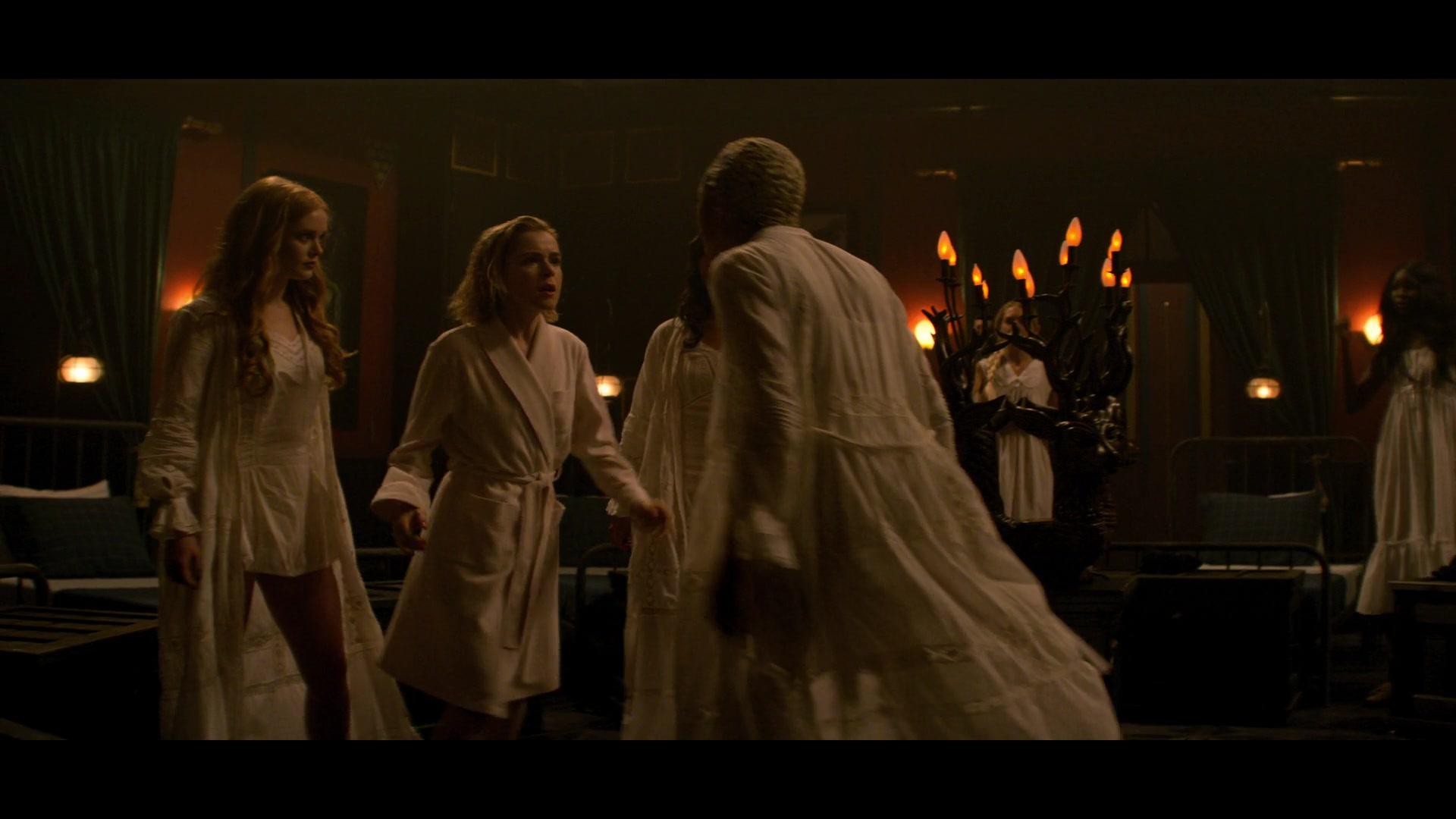 Chilling_Adventures_of_Sabrina_S01E04_1080p__2688.jpg