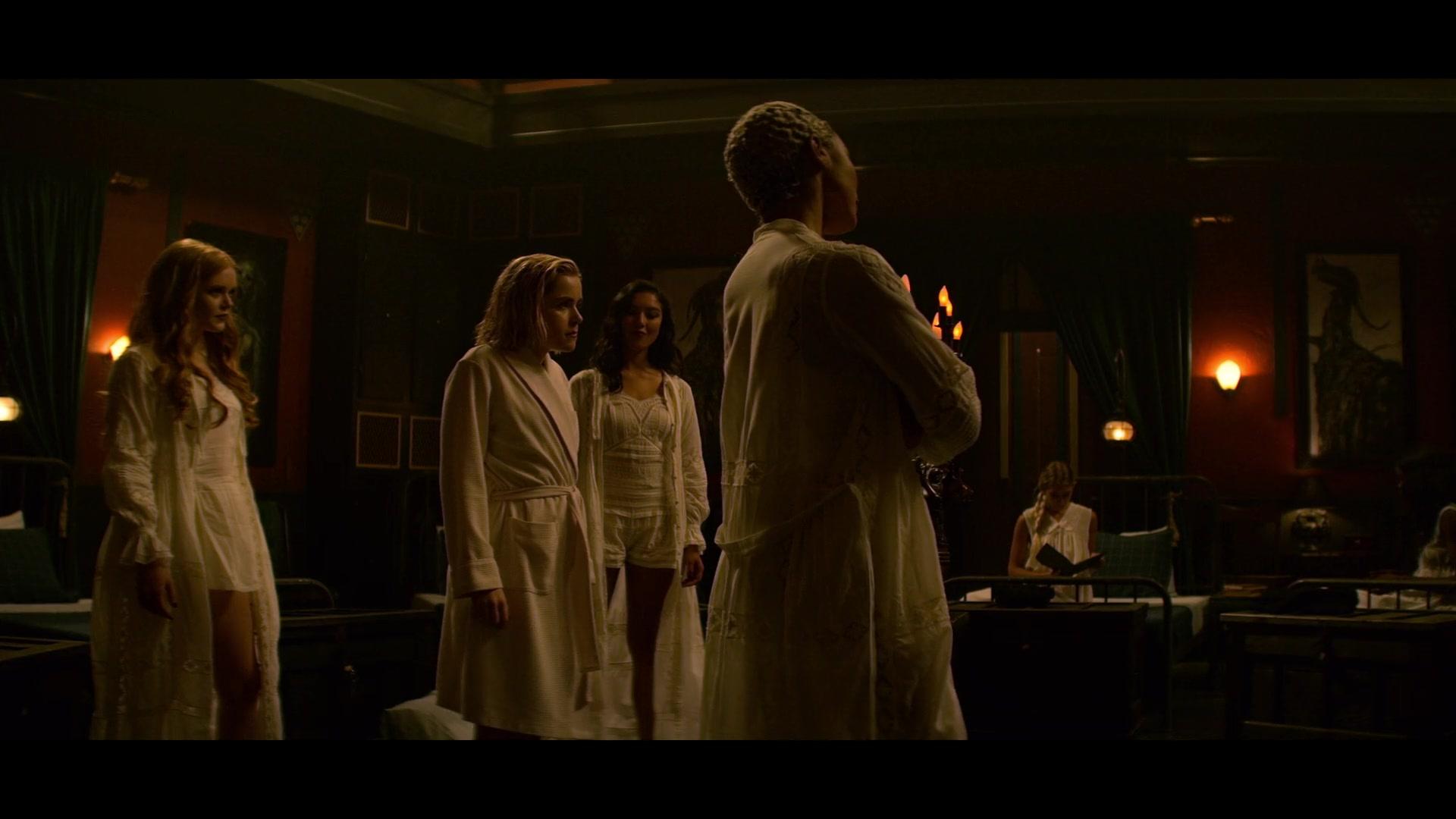 Chilling_Adventures_of_Sabrina_S01E04_1080p__2715.jpg