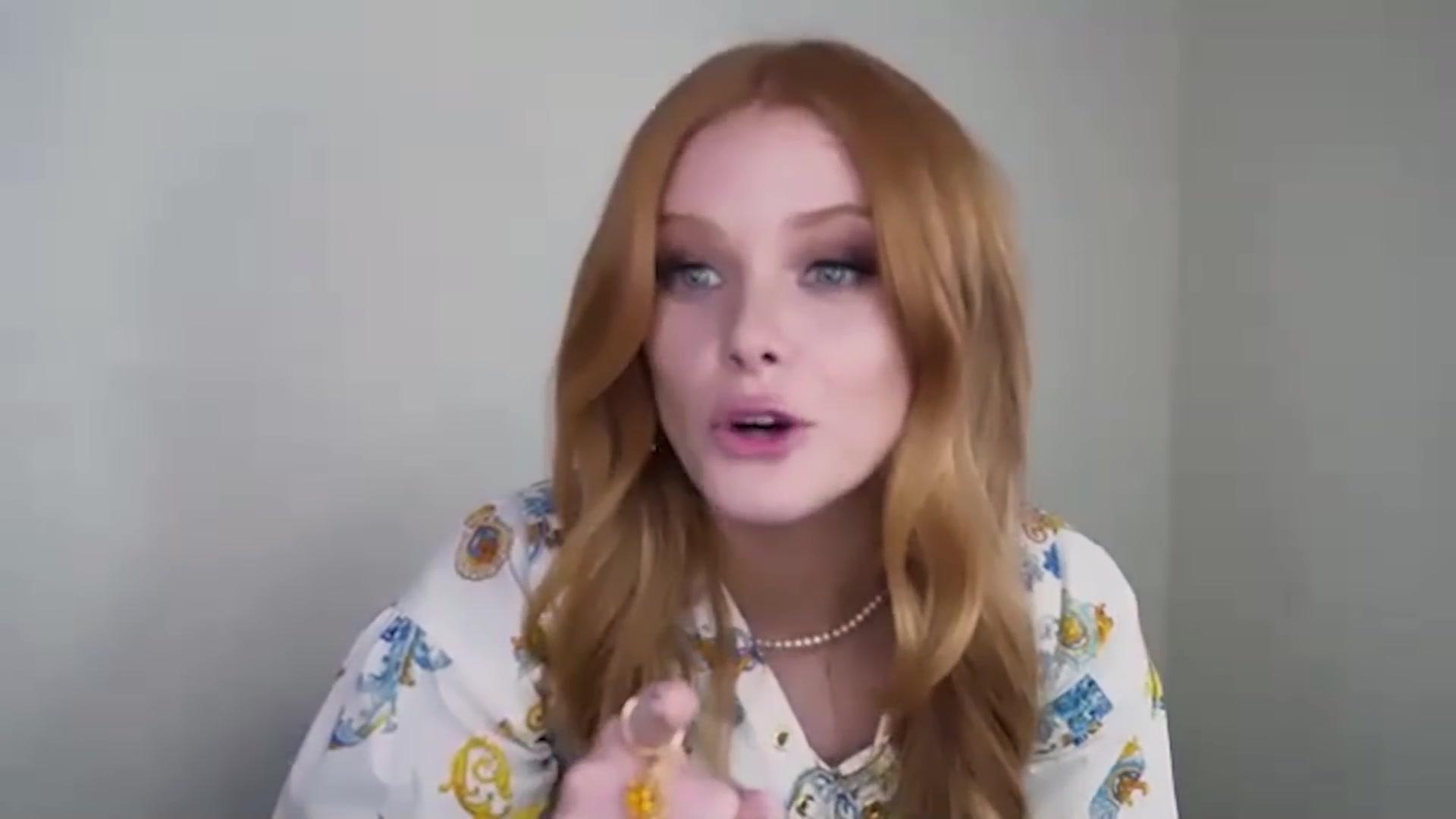 BadKissing_FateCastJuicyQuestionsFilming21_216.jpg