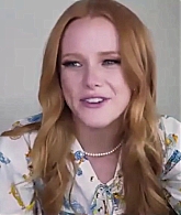 BadKissing_FateCastJuicyQuestionsFilming21_341.jpg