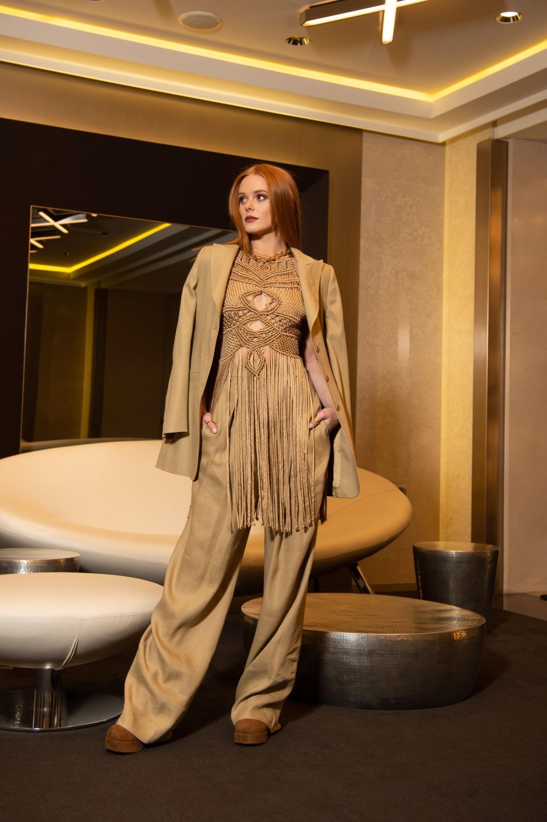 MilanWomensFashionWeek_Shoot_2022_Set005_28429.jpg