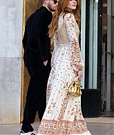 GiambattistaValliWomenswearShow_PFW_Outside_282629.jpg