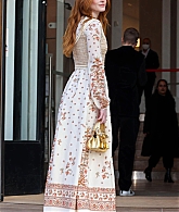 GiambattistaValliWomenswearShow_PFW_Outside_282829.jpg