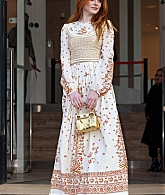 GiambattistaValliWomenswearShow_PFW_Outside_282929.jpg