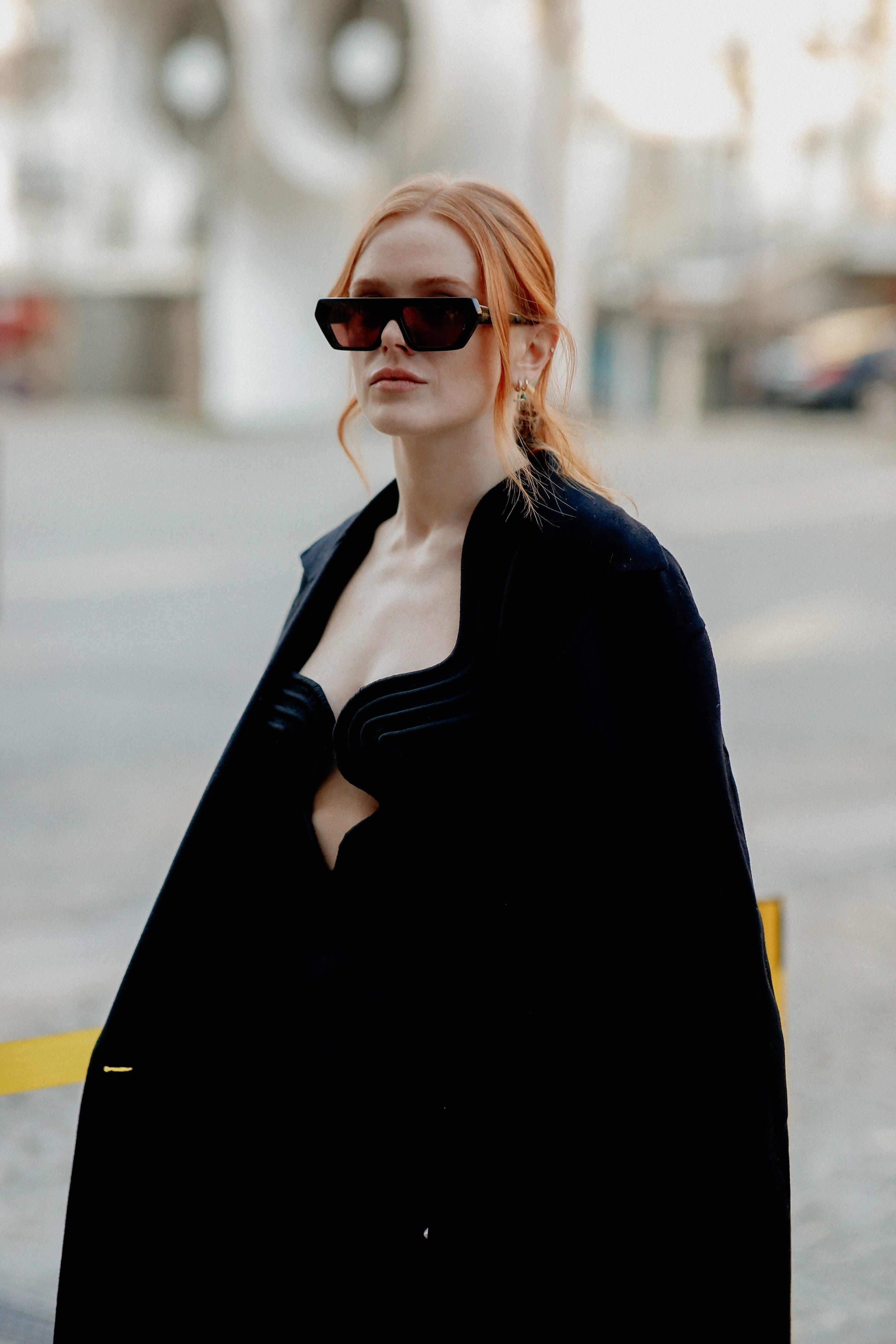 Outside_Stella_ParisFashionWeek_March2022_282029.jpg