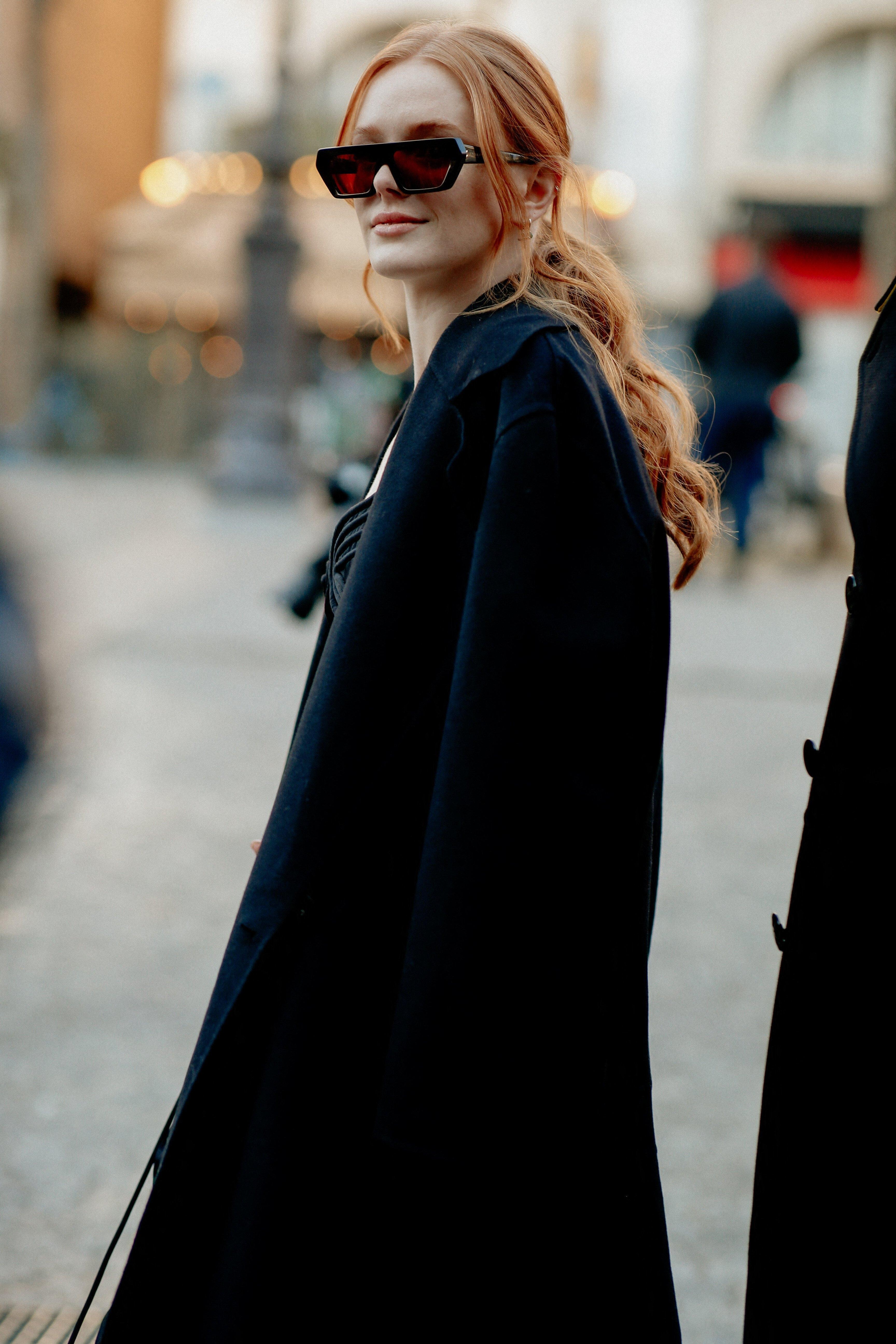 Outside_Stella_ParisFashionWeek_March2022_282129.jpg