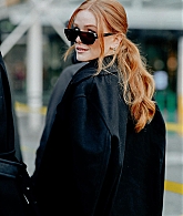 Outside_Stella_ParisFashionWeek_March2022_282329.jpg