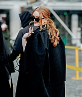Outside_Stella_ParisFashionWeek_March2022_282429.jpg