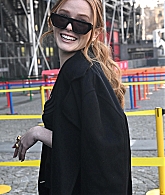 Outside_Stella_ParisFashionWeek_March2022_282629.jpg