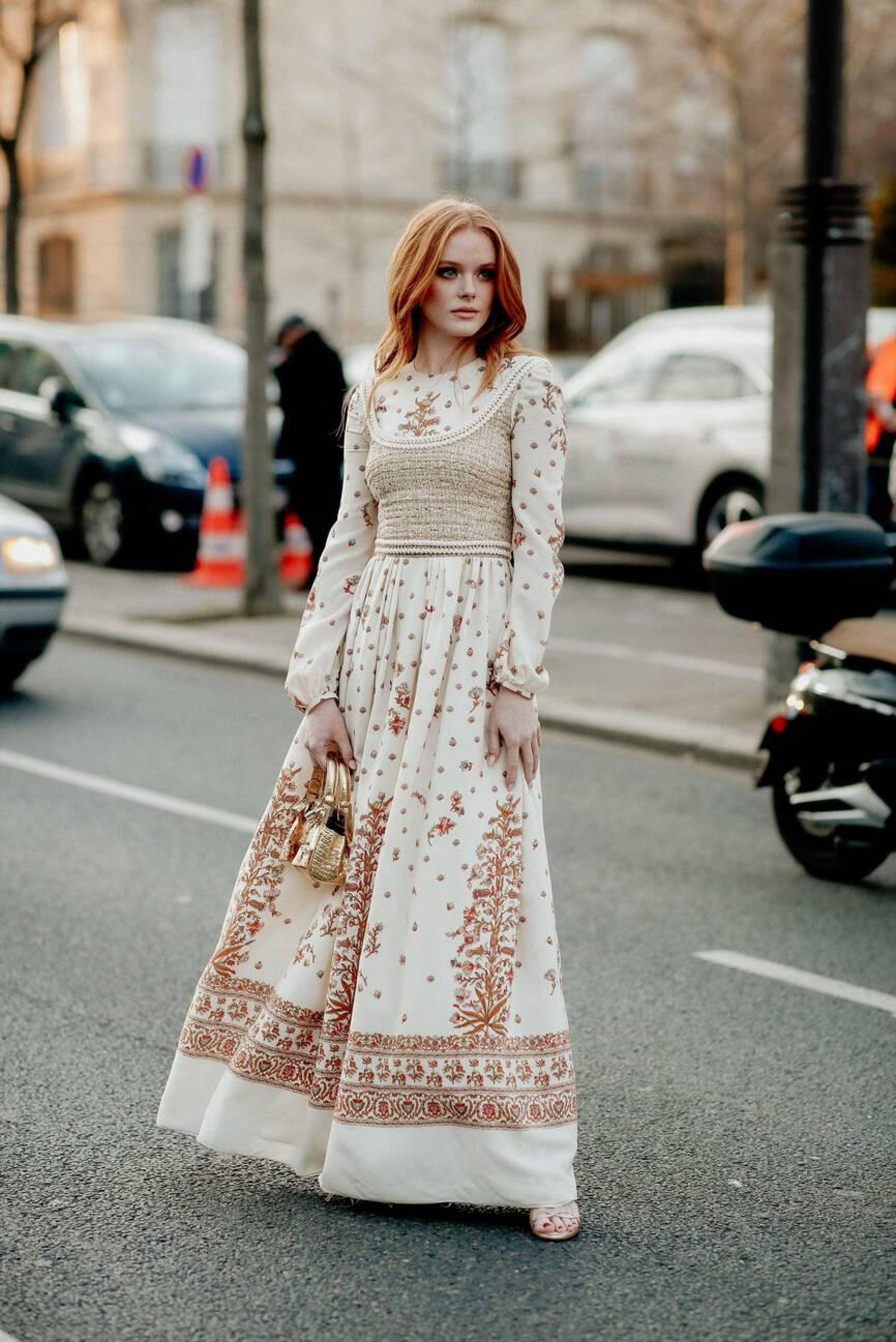 Arriving_GiambattistaValliFallWinter_March22_Alamy_281029.jpg