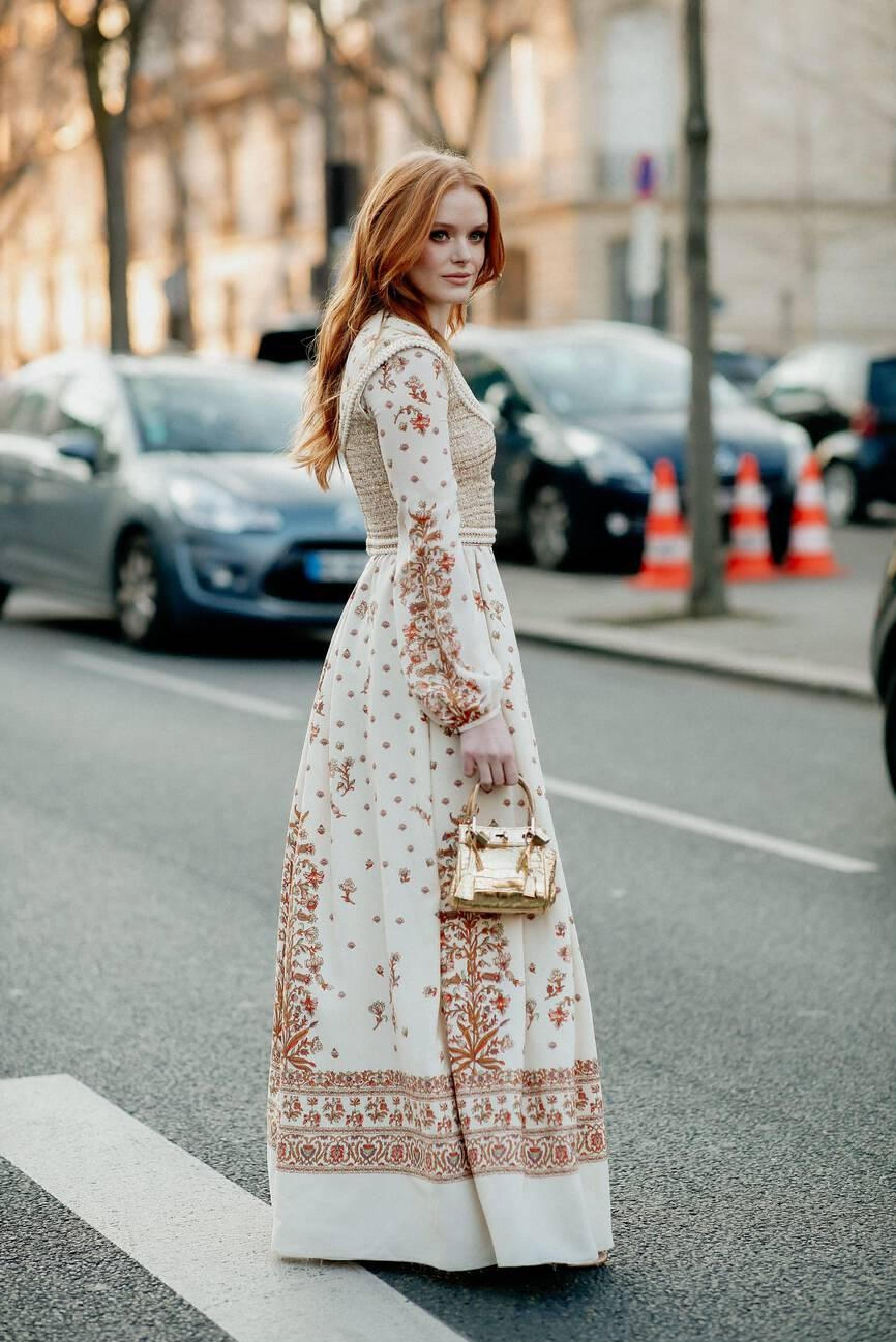 Arriving_GiambattistaValliFallWinter_March22_Alamy_281129.jpg