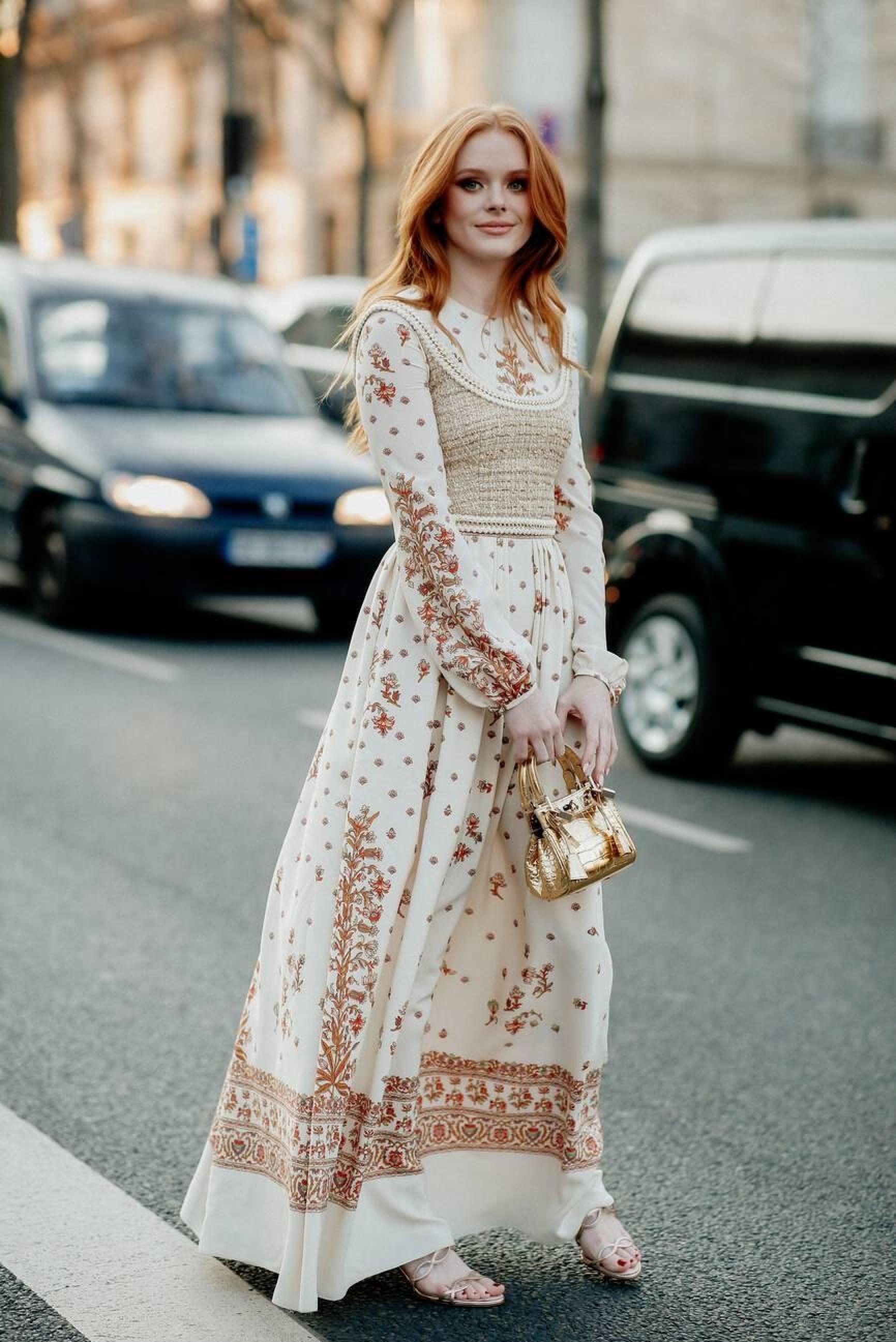 Arriving_GiambattistaValliFallWinter_March22_Alamy_281229.jpg