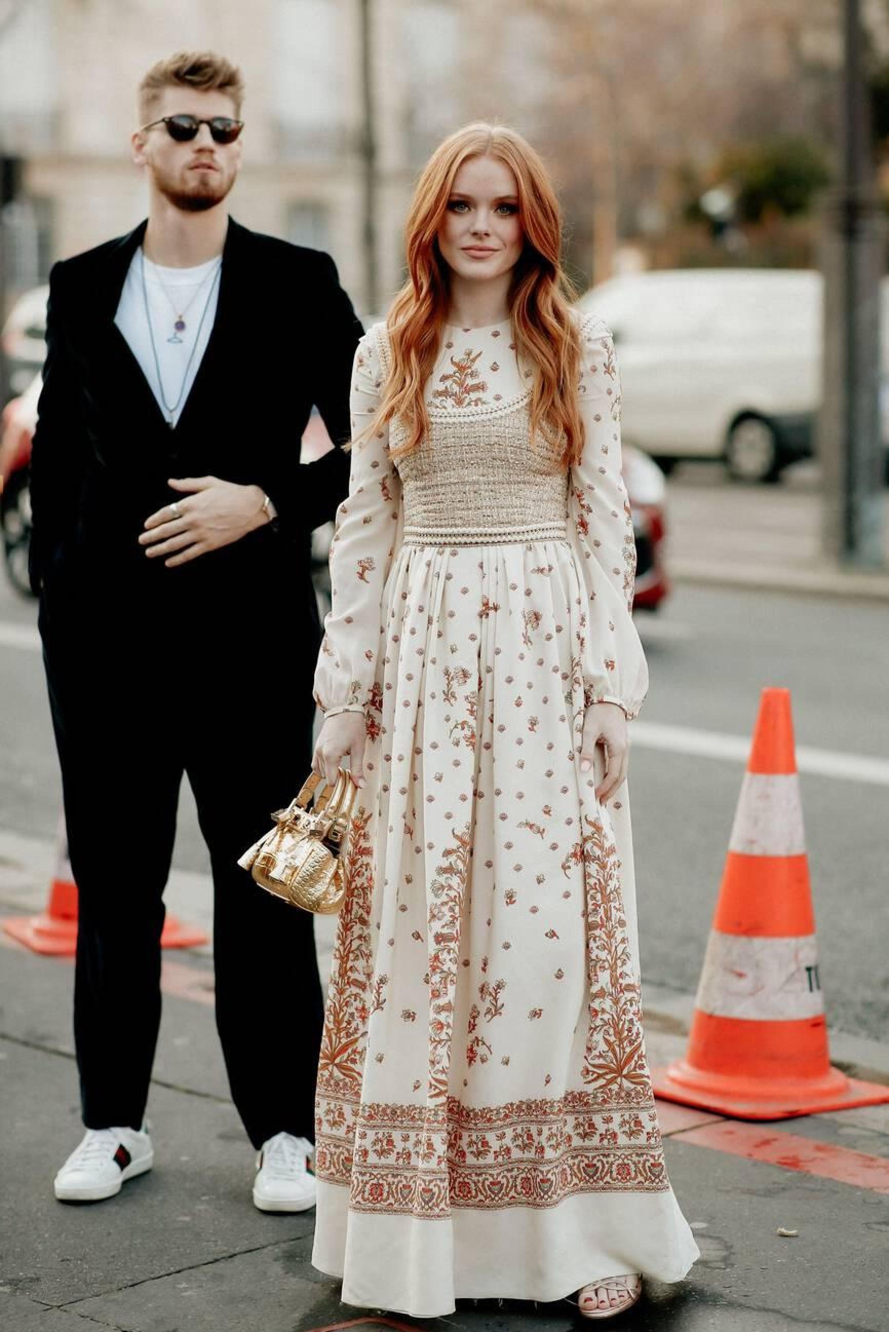 Arriving_GiambattistaValliFallWinter_March22_Alamy_281329.jpg
