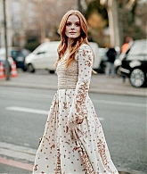 Arriving_GiambattistaValliFallWinter_March22_Alamy_28829.jpg
