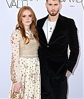 GiambattistaValliWomenswearShow_PFW_Arrivals_282529~0.jpg