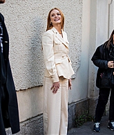 AlbertaFerretti_MilanFashionWeek_Outside_February2022_28229~1.jpg