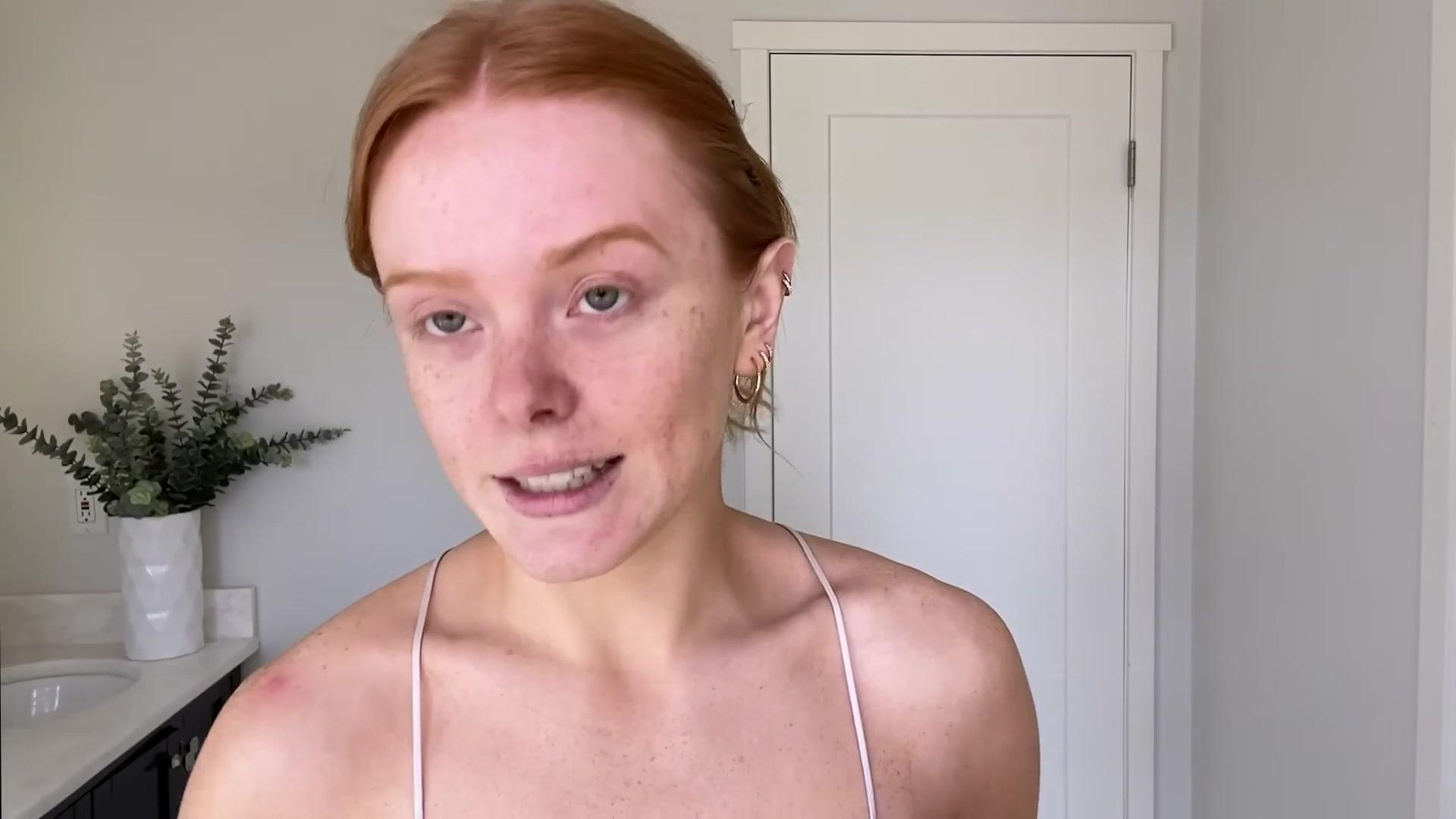 Abigail_EffortlessRedLipGuideRedHairedBeauty_Vogue21_0181.jpg