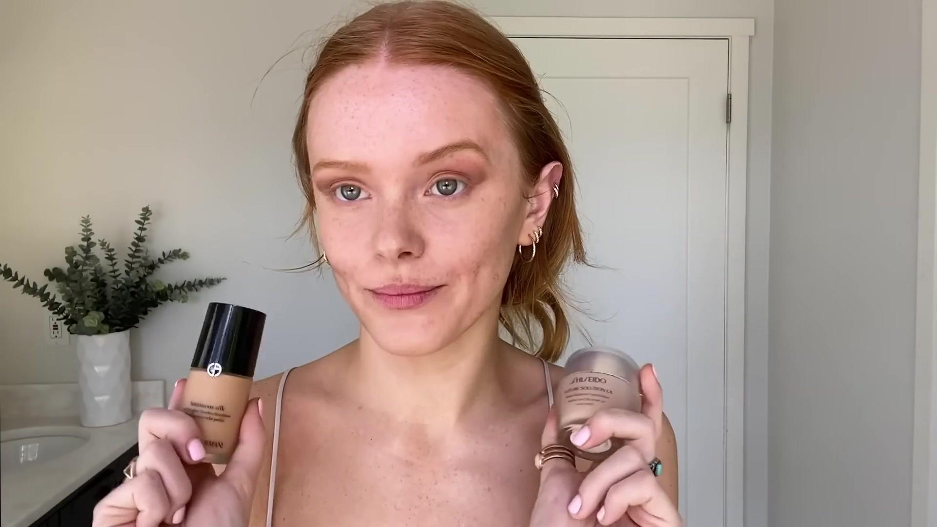 Abigail_EffortlessRedLipGuideRedHairedBeauty_Vogue21_1108.jpg