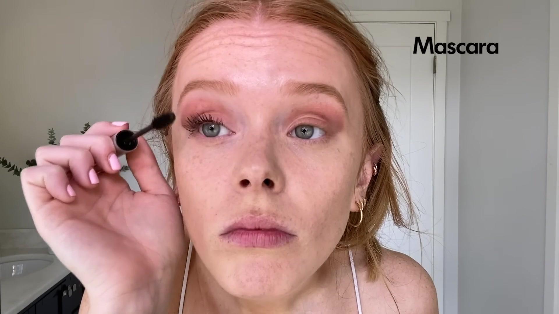 Abigail_EffortlessRedLipGuideRedHairedBeauty_Vogue21_1382.jpg