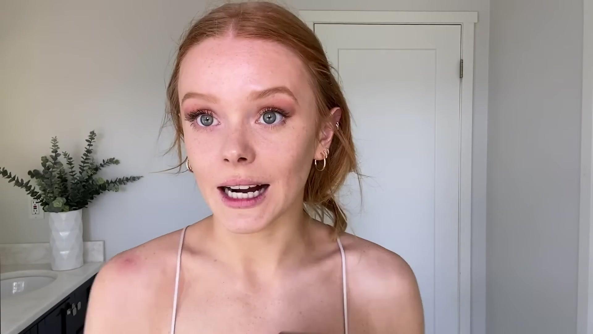Abigail_EffortlessRedLipGuideRedHairedBeauty_Vogue21_1527.jpg