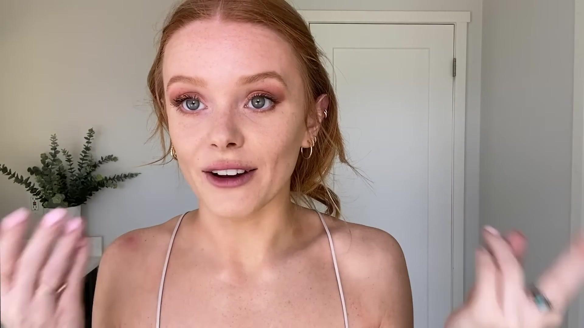 Abigail_EffortlessRedLipGuideRedHairedBeauty_Vogue21_1819.jpg
