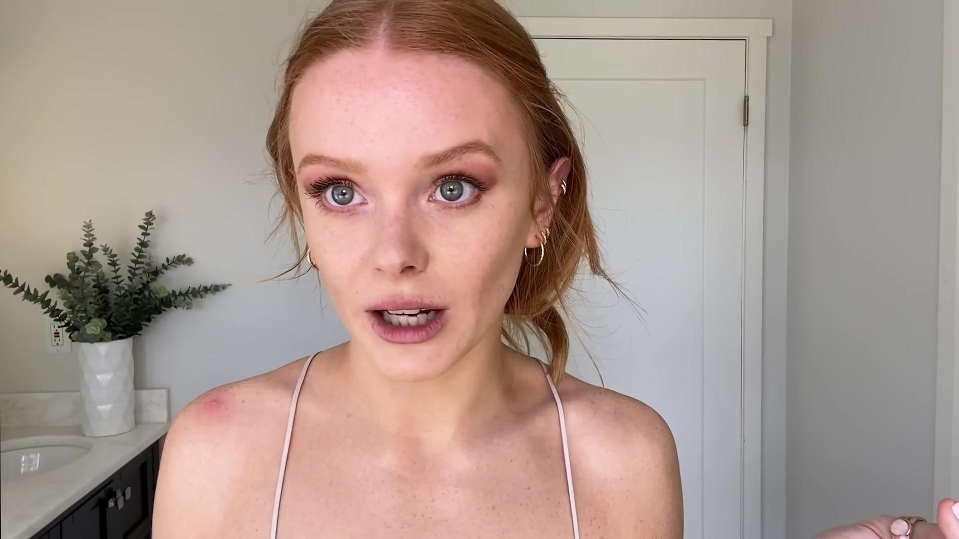 Abigail_EffortlessRedLipGuideRedHairedBeauty_Vogue21_1834.jpg