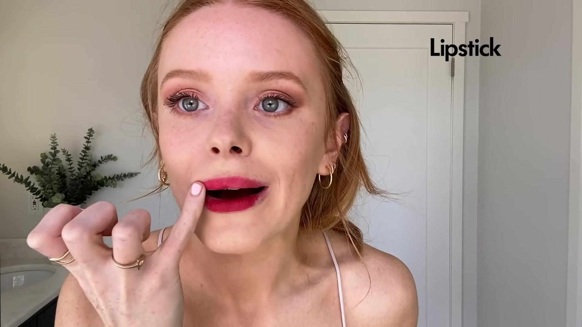 Abigail_EffortlessRedLipGuideRedHairedBeauty_Vogue21_1996.jpg