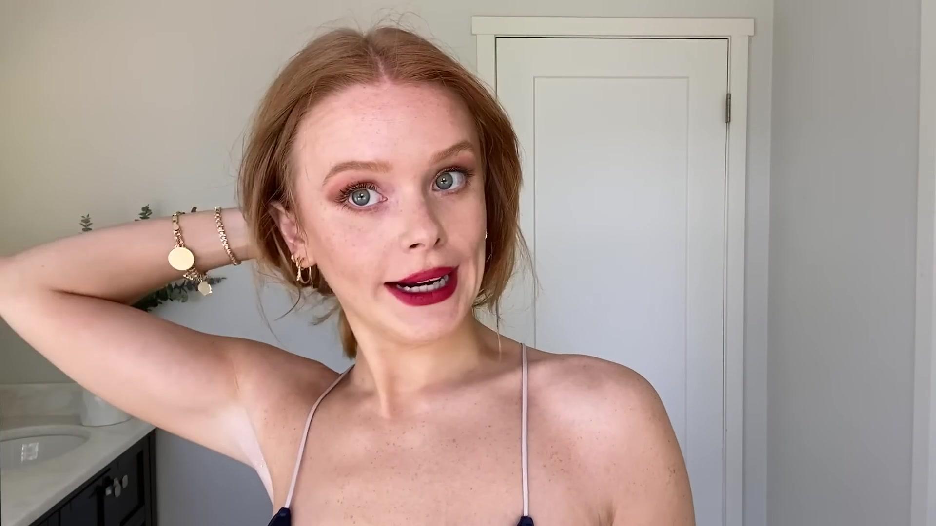 Abigail_EffortlessRedLipGuideRedHairedBeauty_Vogue21_2028.jpg