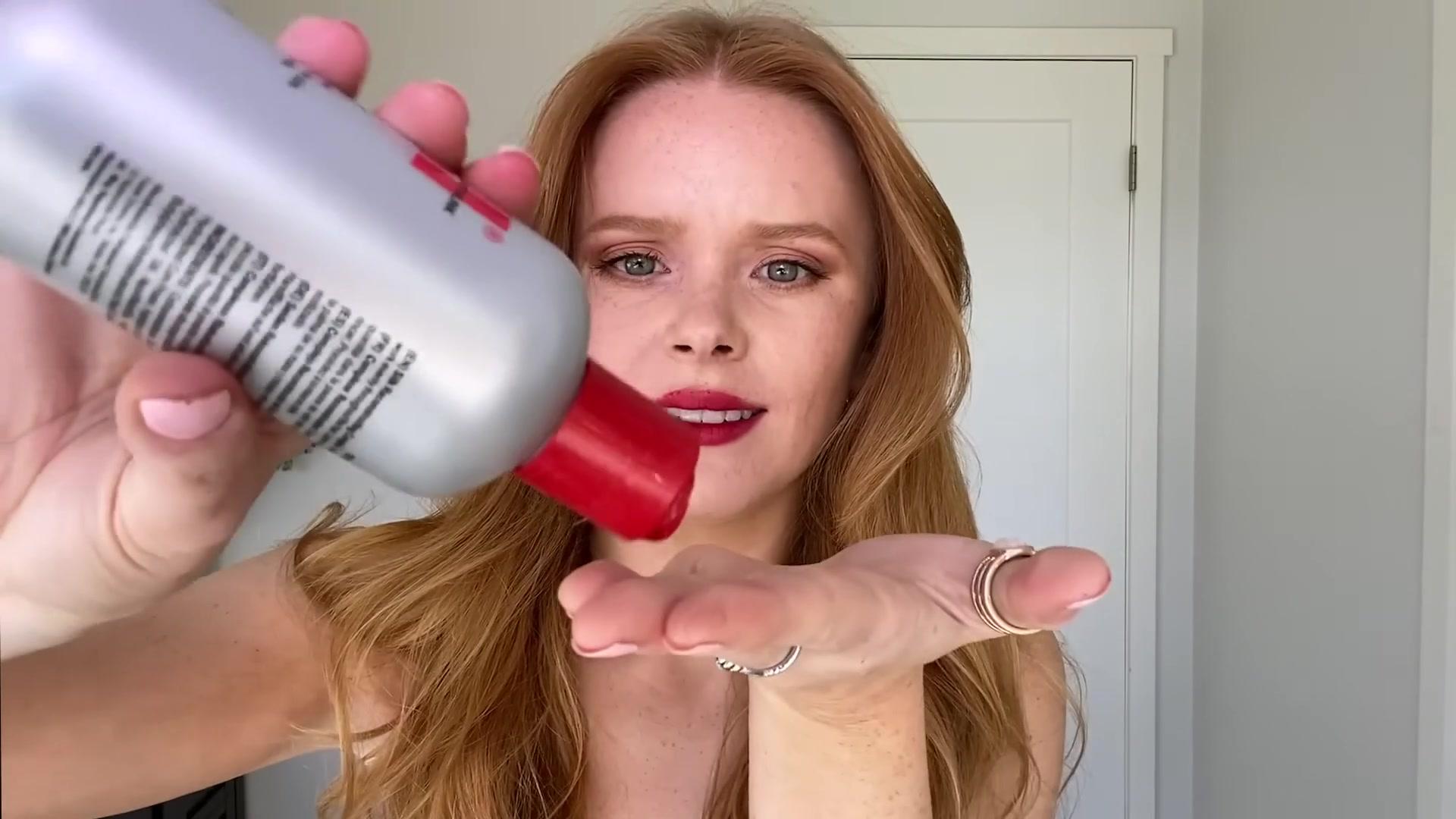 Abigail_EffortlessRedLipGuideRedHairedBeauty_Vogue21_2050.jpg