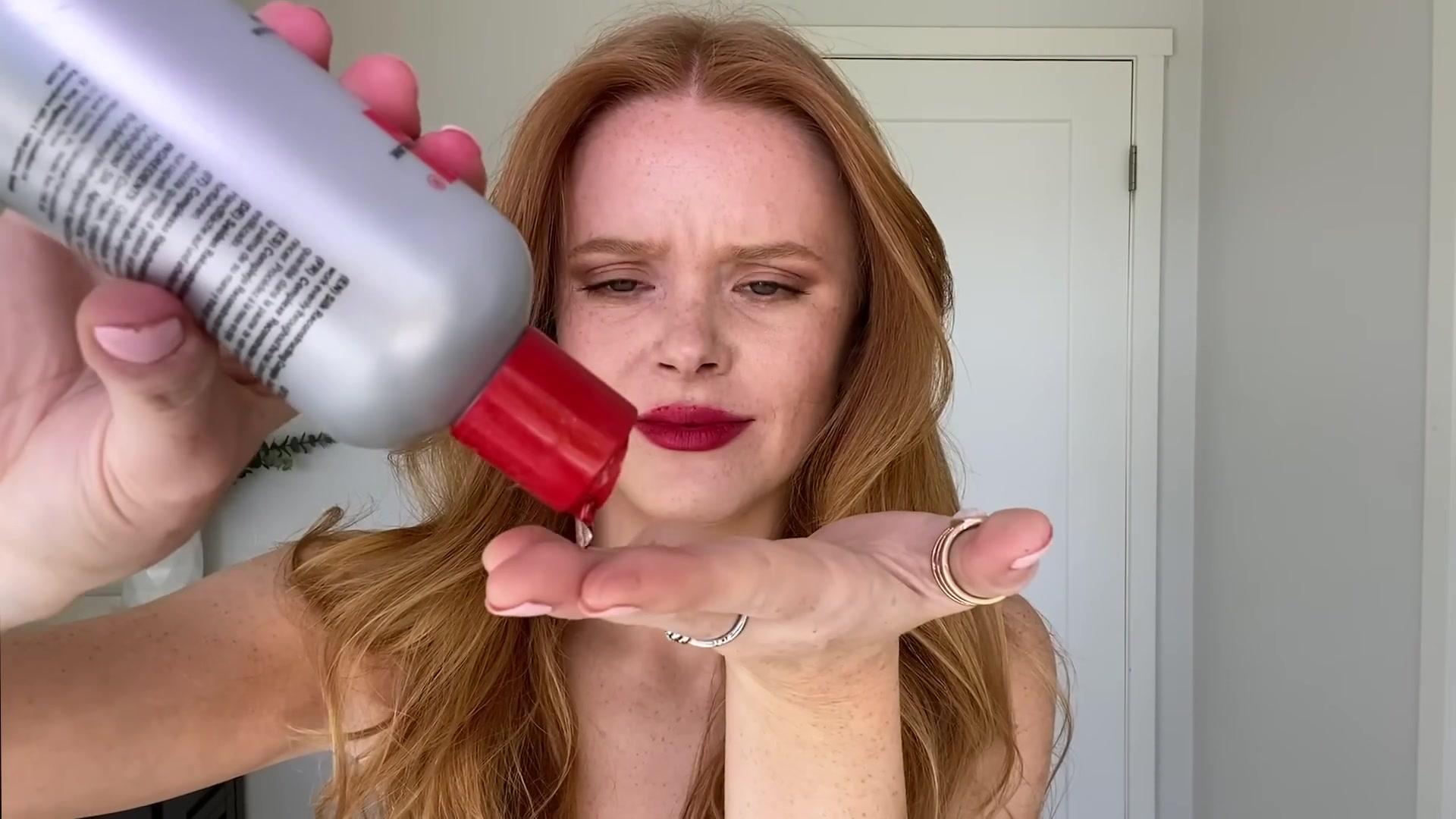 Abigail_EffortlessRedLipGuideRedHairedBeauty_Vogue21_2052.jpg