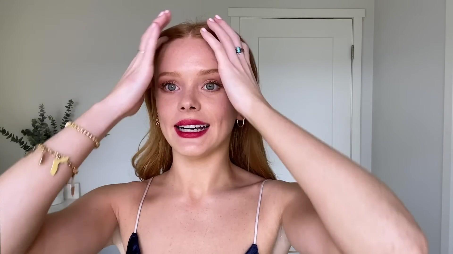 Abigail_EffortlessRedLipGuideRedHairedBeauty_Vogue21_2088.jpg