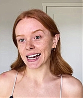 Abigail_EffortlessRedLipGuideRedHairedBeauty_Vogue21_0030.jpg