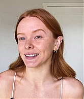 Abigail_EffortlessRedLipGuideRedHairedBeauty_Vogue21_0039.jpg